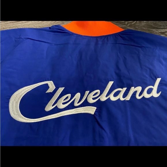 Nike Cleveland Cavaliers Blue and Orange Varsity Bomber Jacket NWT - Picture 2 of 3